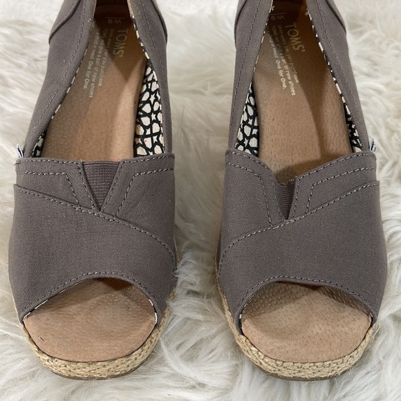 TOMS Canvas Peep Toe Espadrille Wedge Heels Size 9 - Picture 3 of 12